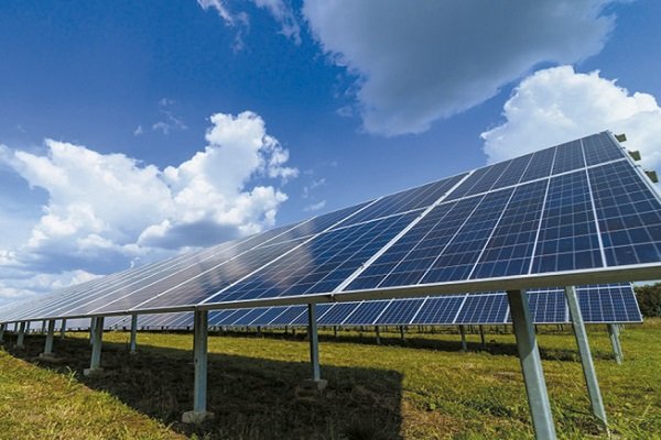 Sistemas fotovoltaicos: conheça os dois tipos básicos para geração de energia solar! - Desconto na conta da Cemig!